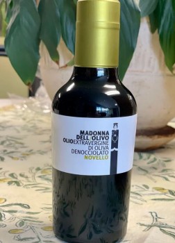 Madonna NOVELLO Extra Virgin Olive Oil (250 mL)